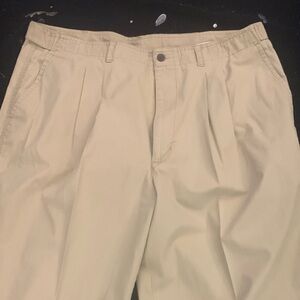 BERT PULITZER Pleated and Cuffed Light Weight Cotton/Poly Pants